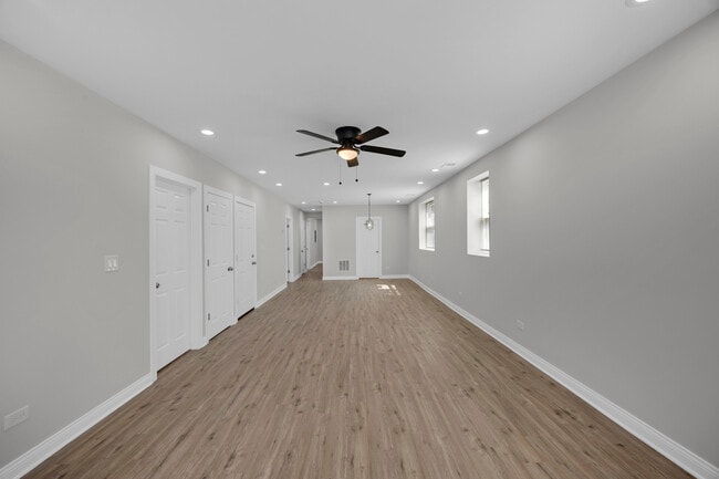 Foto del edificio - 6807 S Paulina St