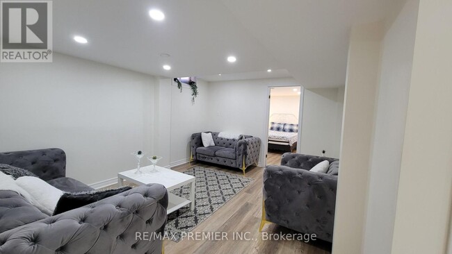 Building Photo - 25 Granite St