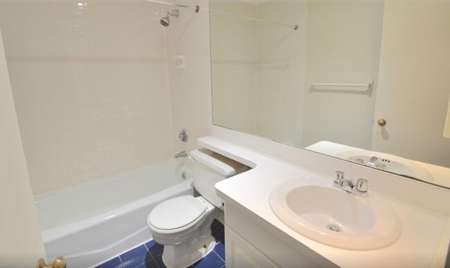 Building Photo - 56 Saint Germain St