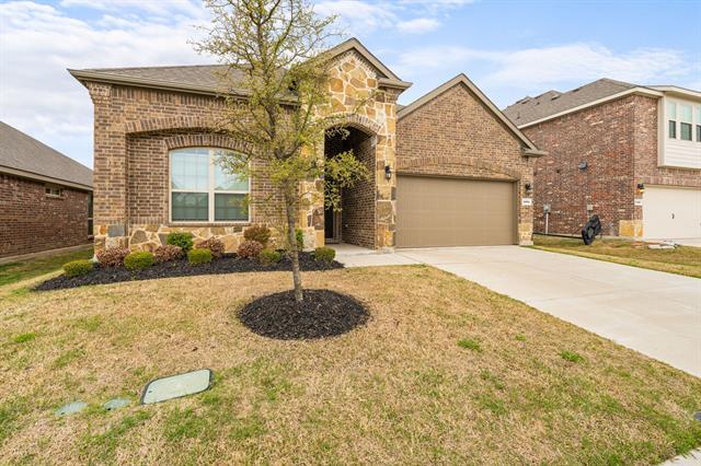 Building Photo - 2104 Lake Cliff Dr