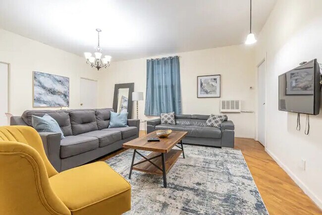 Foto del edificio - 351 E 117th St
