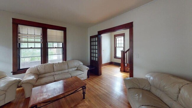 Building Photo - 1145 S. Forest-1145SF