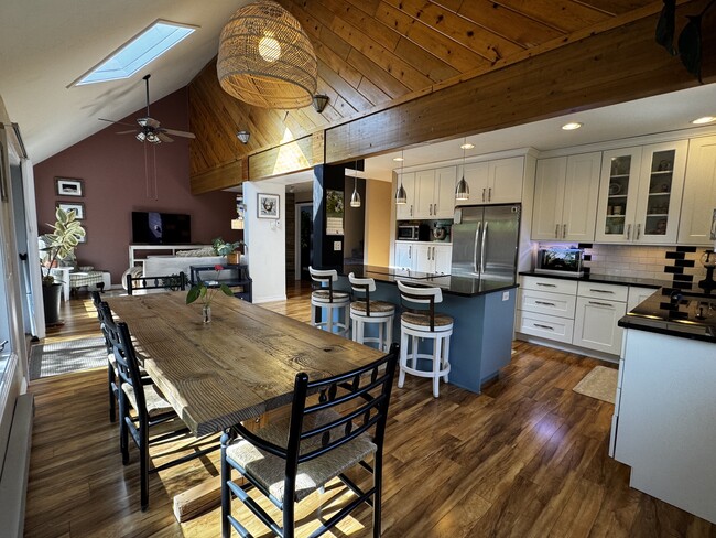 Building Photo - 489 Blue Sage Cir