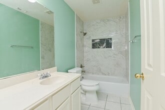 Building Photo - 12227 Meadowglen Dr