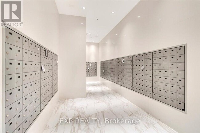 Building Photo - 3883-3883 Quartz Rd
