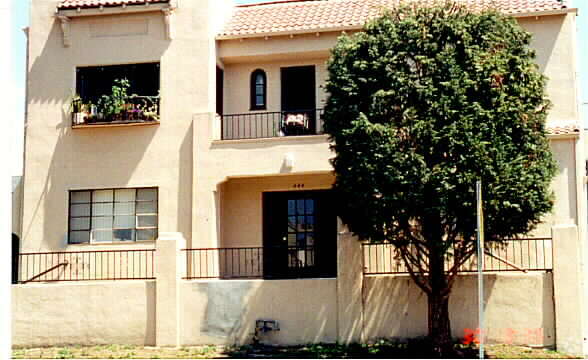 Primary Photo - 444 N Norton Ave