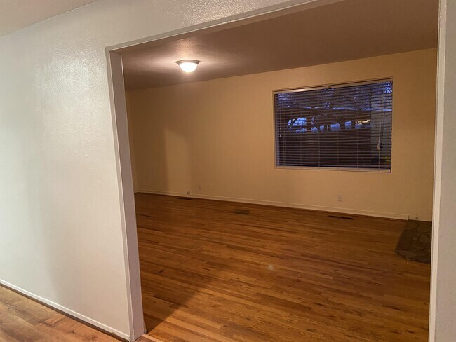 Foto del edificio - 2517 S Pond St