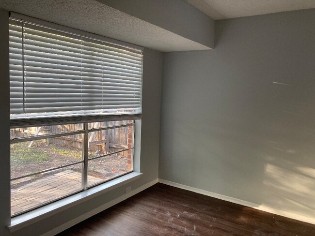 Foto del edificio - 14407 Briarbranch St