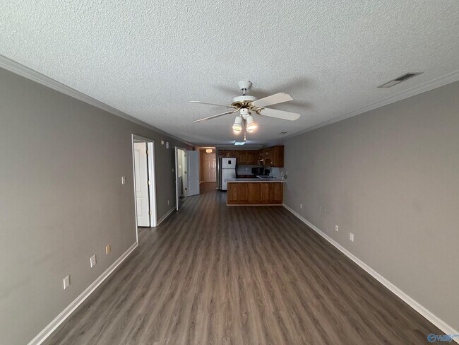 Foto del edificio - 2405 Halifax Pl SW