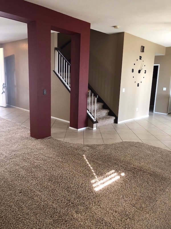 Building Photo - 14525 Saddlepeak Ct