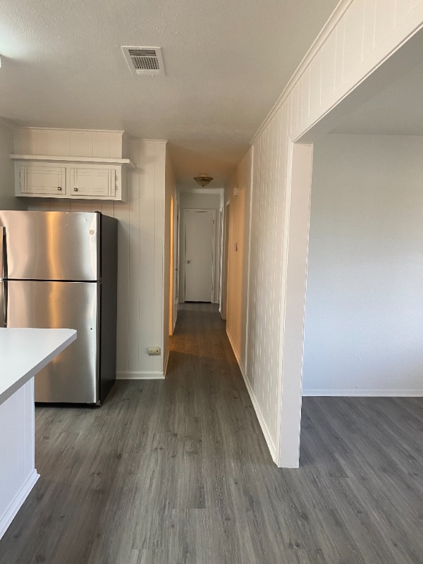 Building Photo - 137 Hardy Ave