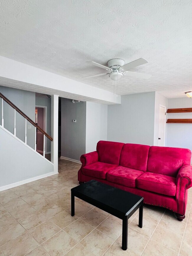 Foto del edificio - 3 bed/2 bath Townhome - 2.2 miles from Auburn University!