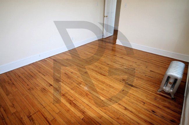 Building Photo - 2330 N Spaulding Ave