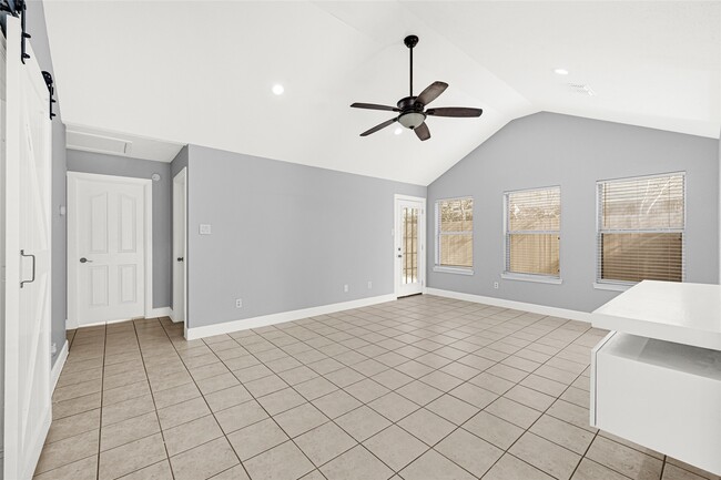 Foto del edificio - 26214 Cypresswood Dr