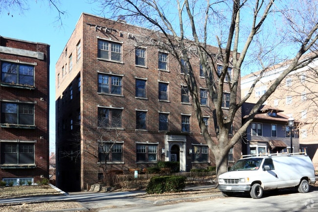 Primary Photo - 722 18th St