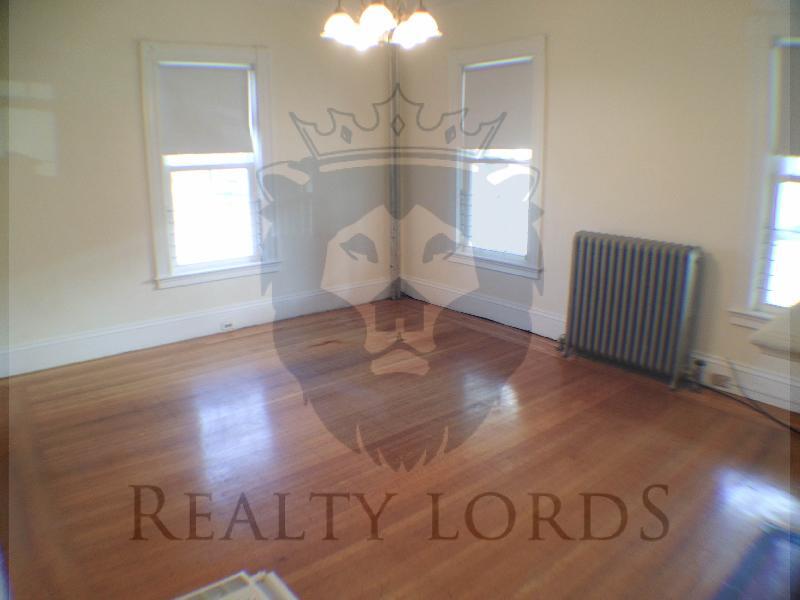 Foto principal - 98 Gardner St