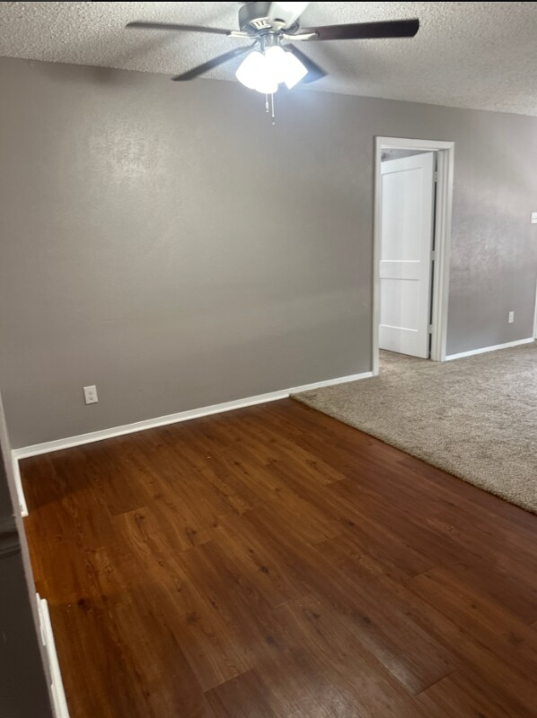 Foto del edificio - 2114 E Marshall Ave