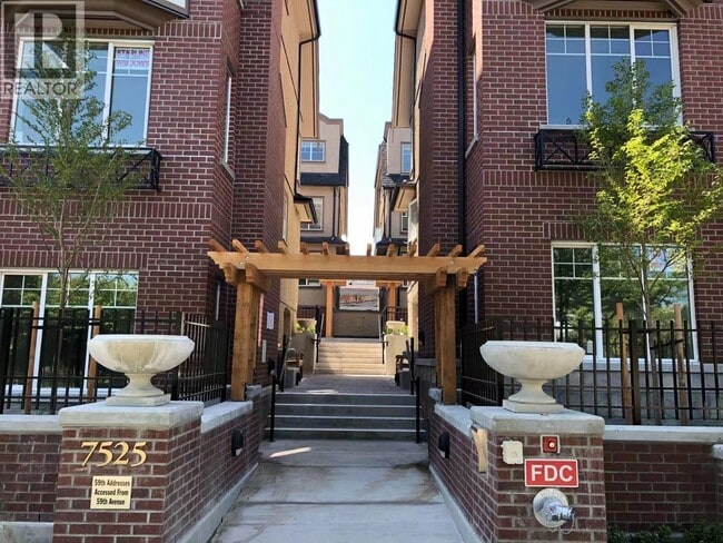Building Photo - 7529 Yukon St