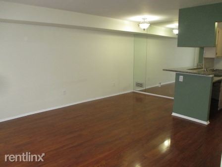 Building Photo - 2 br, 2.5 bath Condo - 30370 Nantucket Dr