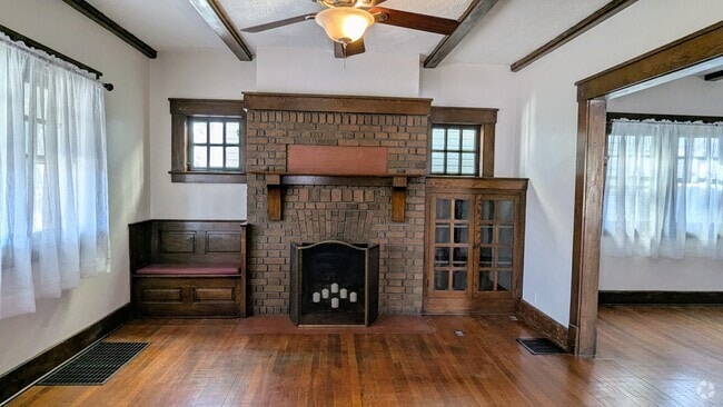 living room - 2330 N 4th St