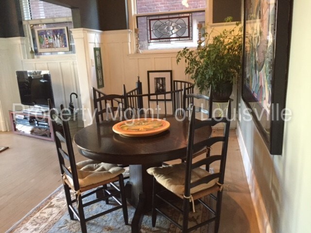 Building Photo - 2BD/3BA Condo located in St. James Ct.