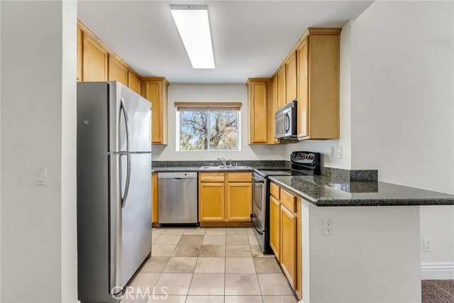 Building Photo - 2275 Del Mar Way