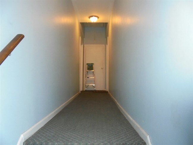 Building Photo - 590 Broadway St