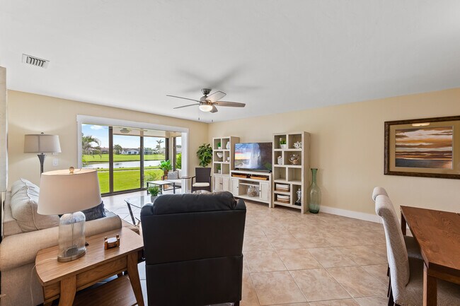 Foto del edificio - 5250 Fox Hollow Dr