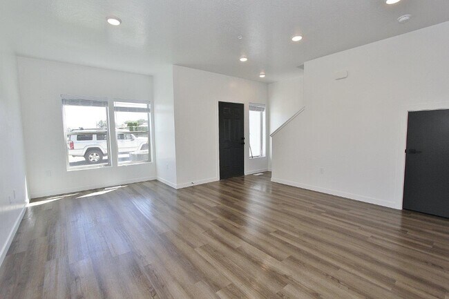 Foto del edificio - 4004 Brian Ave.