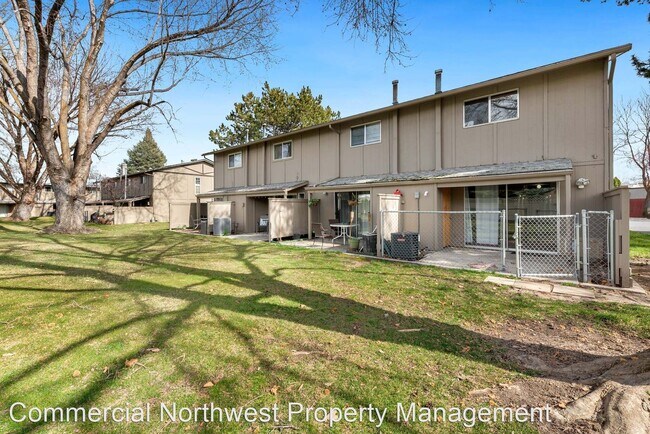 Building Photo - 2 br, 1.5 bath House - 245 Eagle Glen Ln