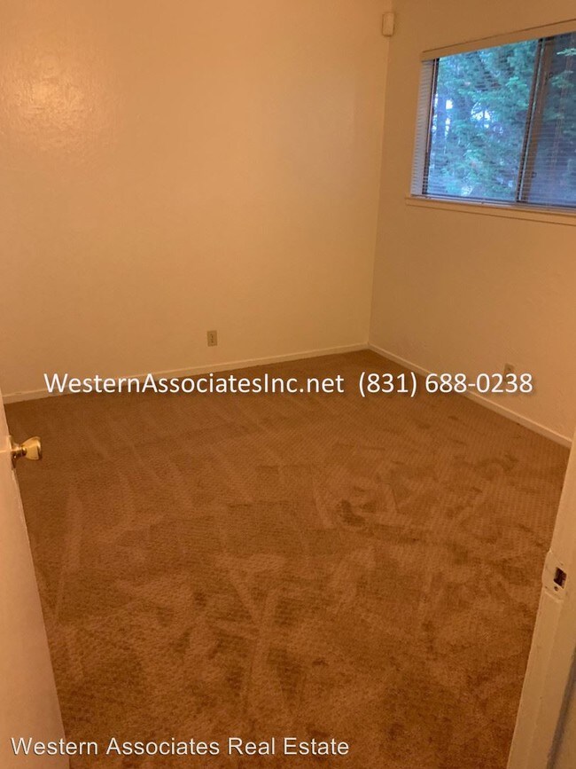 2040 Alice St, Santa Cruz, CA 95062 Condo for Rent in Santa Cruz, CA