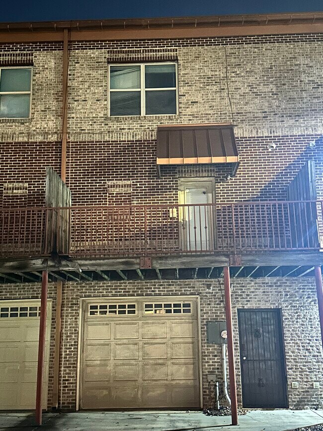 Foto del edificio - 432 Ira St SW