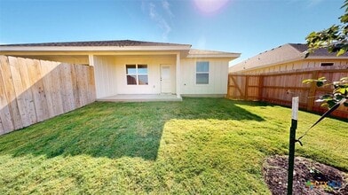 Building Photo - 907 Smoke Tree Ln