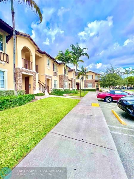 Foto del edificio - 9217 SW 227th St