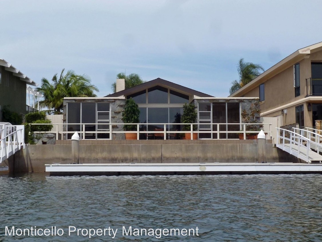 Primary Photo - 16672 Baruna Ln