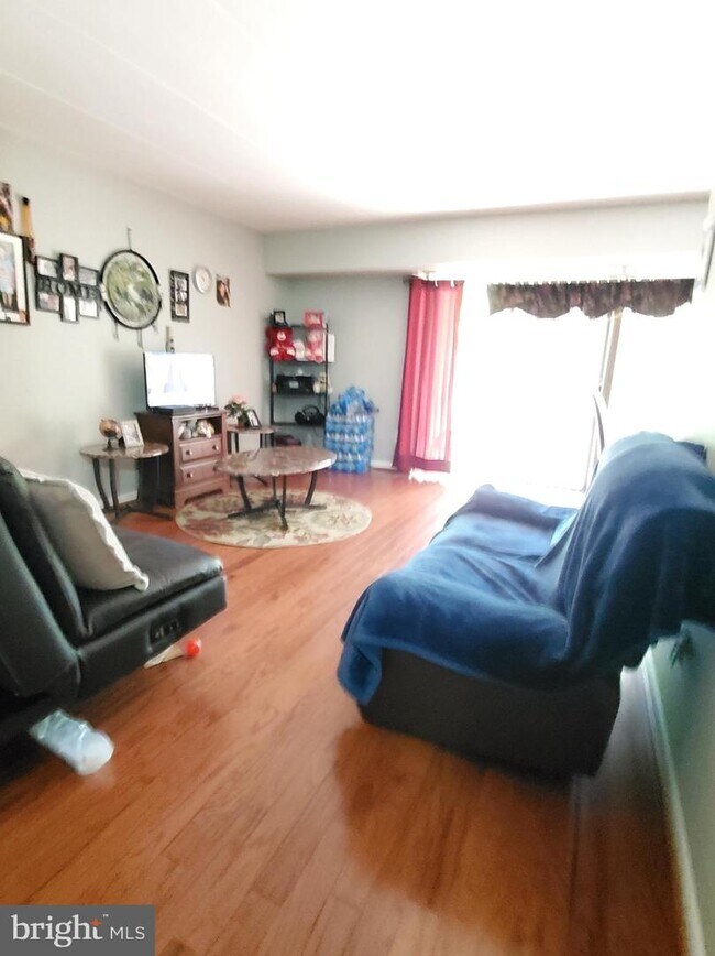 Building Photo - 2321 Freetown Ct