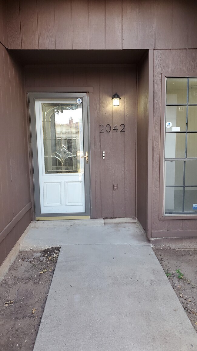 Foto del edificio - 2042 Magill St
