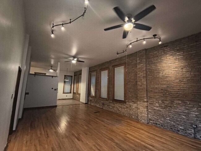 Foto del edificio - 1532 W 19th St