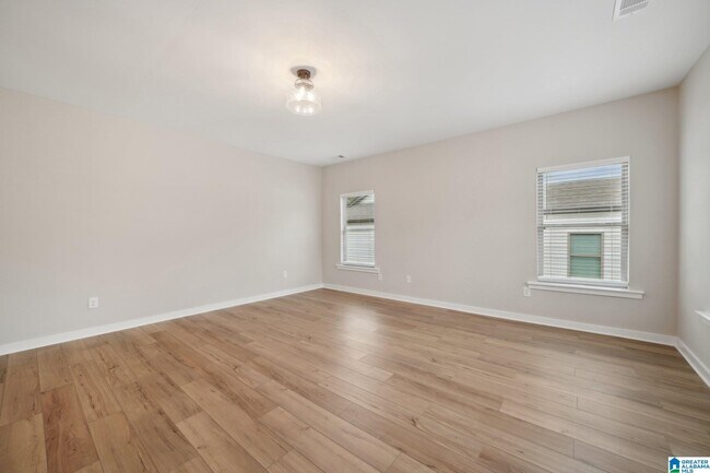 Building Photo - 615 Troubadour Ln