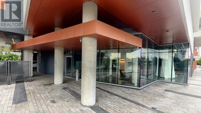 Building Photo - 8 Rouge Valley Dr W