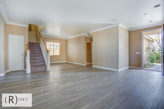 Building Photo - Beautiful 3 Bedroom Home for Rent in Fontana
