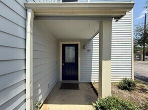 Building Photo - 8330 Fathom Cir