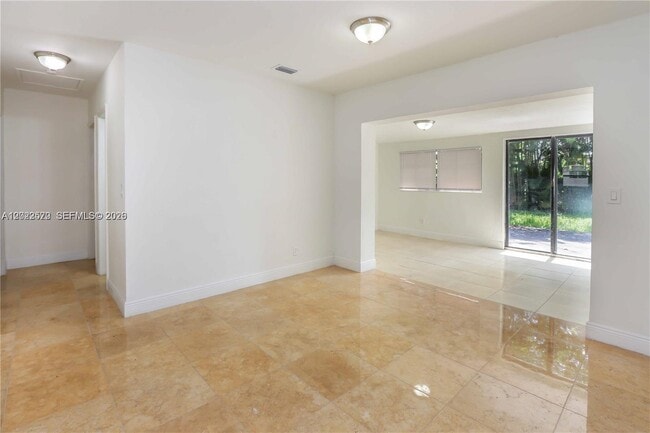 Building Photo - 200 SW 64th Way