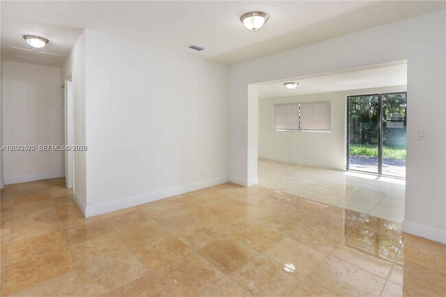 Foto del edificio - 200 SW 64th Way