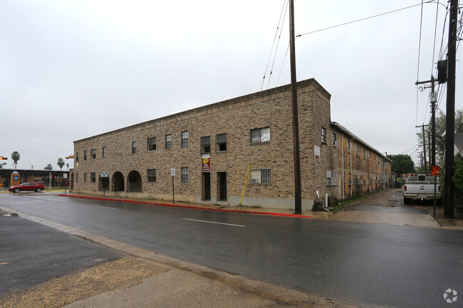 Building Photo - Reypres Square Apartments