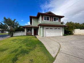 Building Photo - 40 Hooheno St