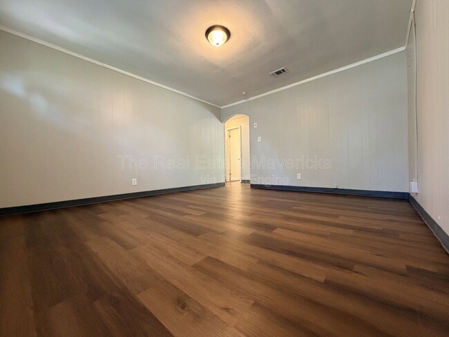 Photo - 5601 Belaire Drive Apartment