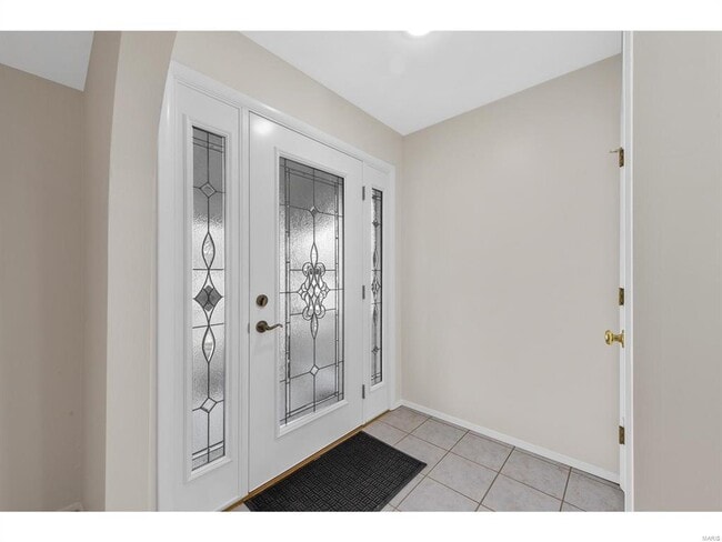 Foto del edificio - 596 Golfwood Dr