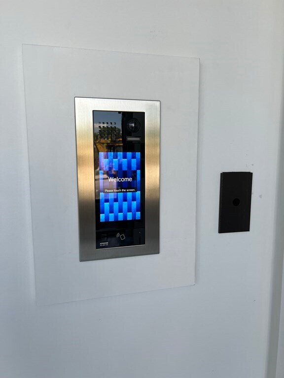 Building Photo - 80 Bridge St