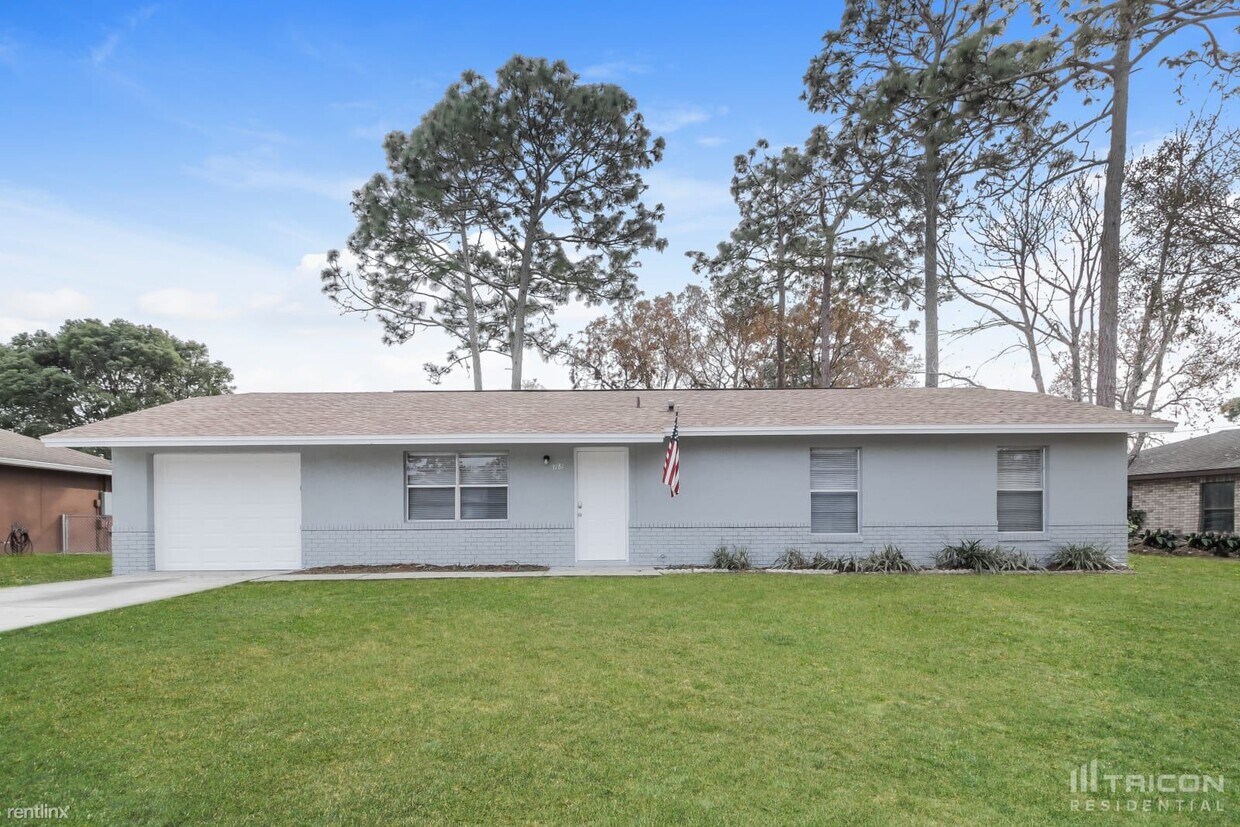 Foto principal - 3181 Clewiston St